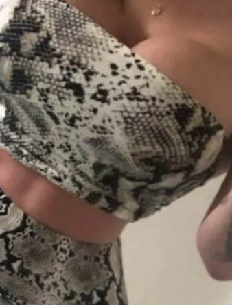 Девушка массажистка Виктория, салон Виктория